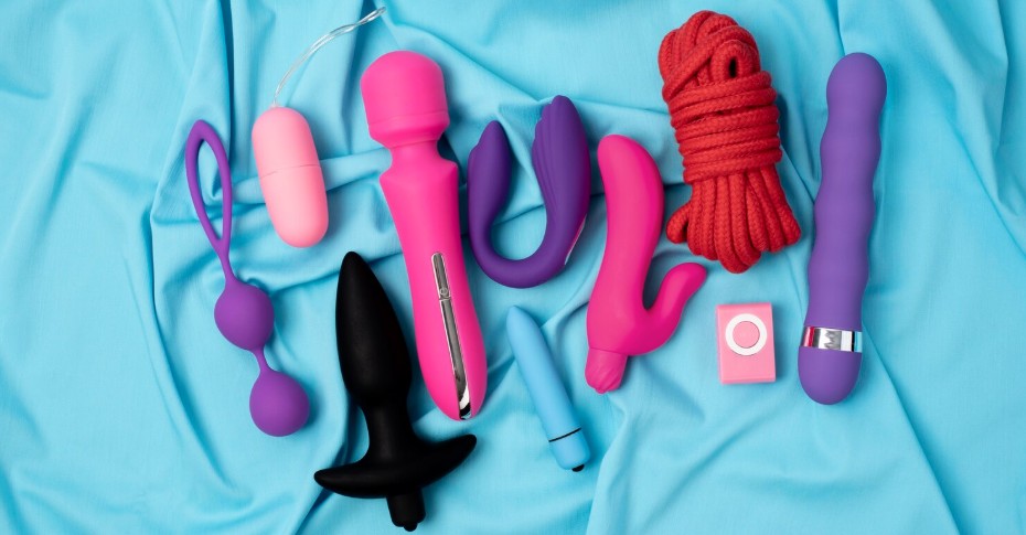 Cómo elegir juguetes sexuales para principiantes, tamaños, materiales y limpieza segura